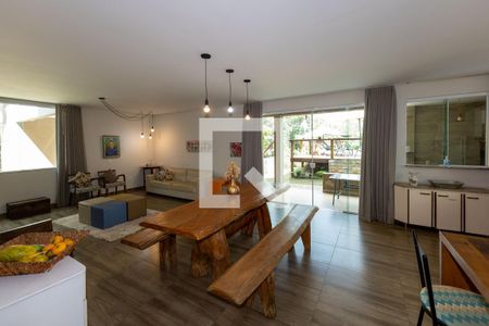 Sala de Jantar de casa de condomínio à venda com 5 quartos, 480m² em Jardins de Petrópolis, Nova Lima