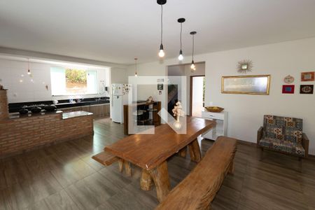 Sala de Jantar de casa de condomínio à venda com 5 quartos, 480m² em Jardins de Petrópolis, Nova Lima