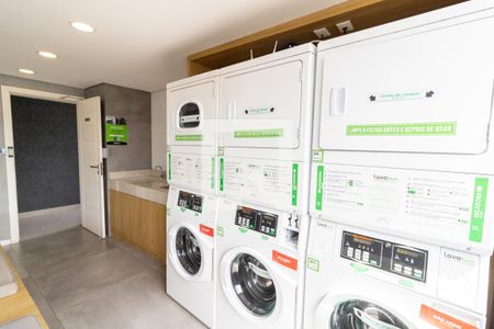 Lavanderia de apartamento para alugar com 1 quarto, 44m² em Azenha, Porto Alegre