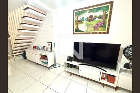 Sala de casa à venda com 5 quartos, 125m² em Jardim Santa Maria, São Paulo