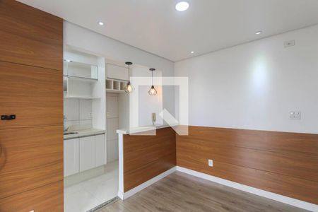 Sala de apartamento para alugar com 2 quartos, 45m² em Jardim Paraguacu, São Paulo