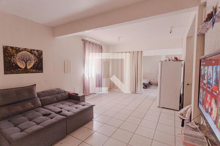 Sala 2 de casa à venda com 5 quartos, 438m² em Concórdia, Belo Horizonte