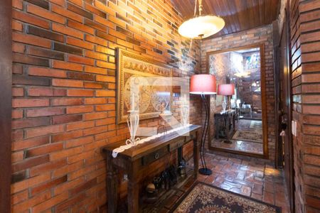 Sala de casa para alugar com 4 quartos, 288m² em Guarujá, Porto Alegre