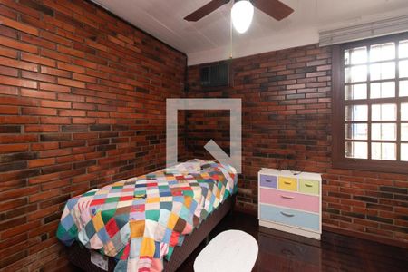 Quarto 1 de casa para alugar com 4 quartos, 288m² em Guarujá, Porto Alegre