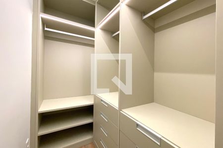 Closet da suíte 1 de apartamento à venda com 3 quartos, 73m² em Santa Efigênia, Belo Horizonte