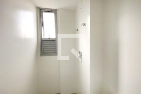 Banheiro da Suíte 1 de apartamento à venda com 3 quartos, 73m² em Santa Efigênia, Belo Horizonte