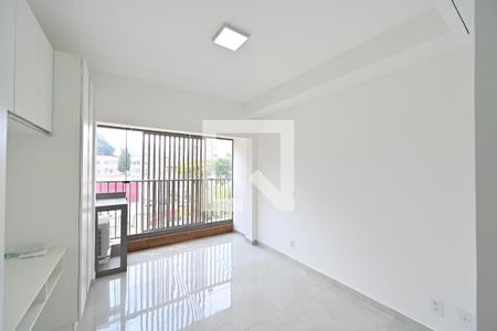 Sala/Quarto de kitnet/studio para alugar com 1 quarto, 26m² em Vila Clementino, São Paulo