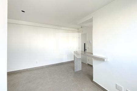 Apartamento à venda com 3 quartos, 73m² em Santa Efigênia, Belo Horizonte