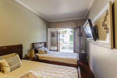 Quarto 1 de casa à venda com 3 quartos, 220m² em Indianópolis, São Paulo