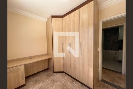 Quarto 1 de apartamento para alugar com 2 quartos, 58m² em Ouro Preto, Belo Horizonte