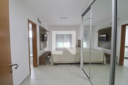Suíte de apartamento para alugar com 3 quartos, 135m² em Barra Funda, Guarujá