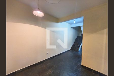 Casa à venda com 3 quartos, 165m² em Taquara, Rio de Janeiro