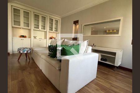 Sala de apartamento para alugar com 1 quarto, 115m² em Real Parque, São Paulo