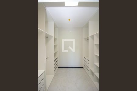 Closet da suíte de casa à venda com 4 quartos, 240m² em Tres Barras, Contagem