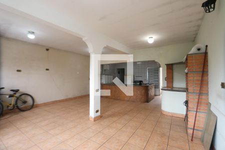 Sala de casa à venda com 4 quartos, 199m² em Cidade Centenário, São Paulo