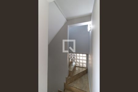 Escada de casa de condomínio à venda com 2 quartos, 75m² em Sacoma, São Paulo