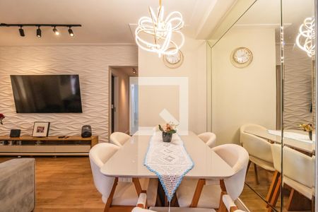 Sala de apartamento à venda com 2 quartos, 74m² em Jardim Tupanci, Barueri