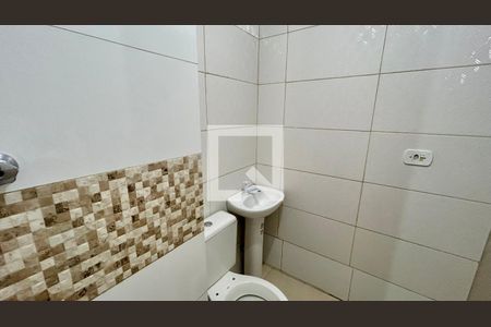 Banheiro de casa para alugar com 1 quarto, 28m² em Anita Garibaldi, Guarulhos