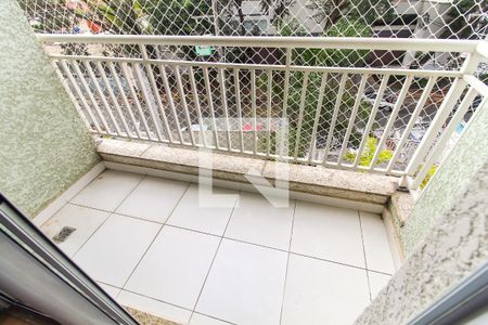 Sacada de apartamento à venda com 2 quartos, 50m² em Vila Carmosina, São Paulo