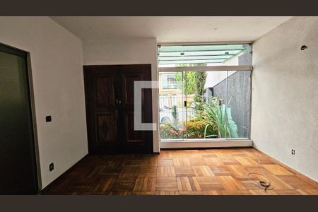 Casa para alugar com 4 quartos, 266m² em Chácara Urbana, Jundiaí