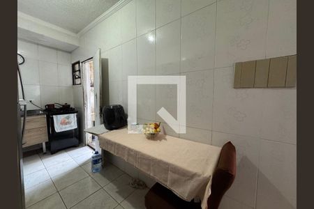 Cozinha de casa à venda com 2 quartos, 52m² em Padroeira, Osasco