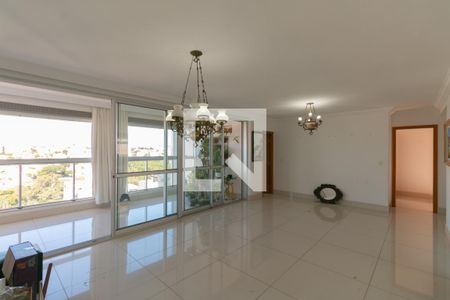 Apartamento para alugar com 4 quartos, 157m² em Itapoã, Belo Horizonte