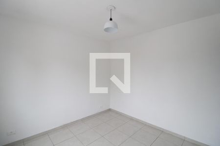 Quarto 2 de casa para alugar com 2 quartos, 67m² em Interlagos, São Paulo