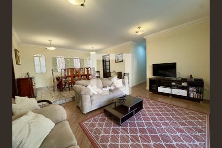 Sala de casa para alugar com 5 quartos, 480m² em Vila Augusta, Guarulhos