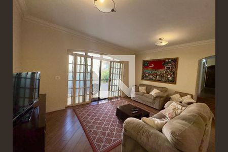 Sala de casa para alugar com 5 quartos, 480m² em Vila Augusta, Guarulhos