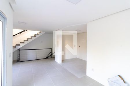 Sala de casa de condomínio para alugar com 2 quartos, 180m² em Glória, Porto Alegre