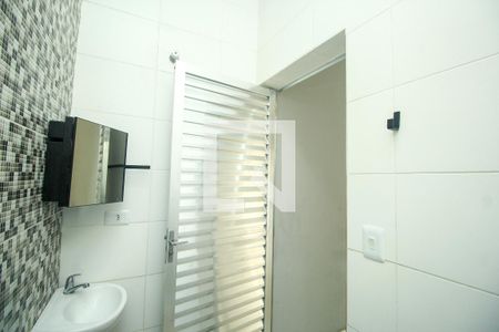 Banheiro de casa para alugar com 1 quarto, 49m² em Vila Aquilino, Santo André