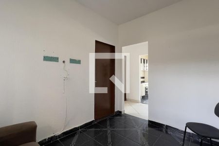Sala de casa para alugar com 2 quartos, 250m² em Jardim Normandia, Guarulhos