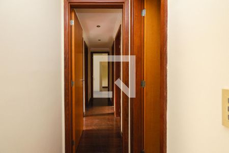 Corredor de apartamento para alugar com 4 quartos, 155m² em Vila Andrade, São Paulo