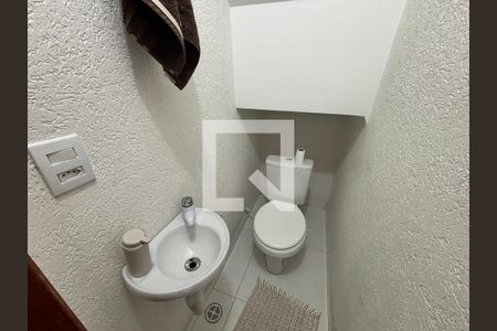 Banheiro de casa à venda com 3 quartos, 95m² em Vila Paulistania, São Paulo