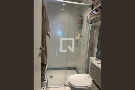 Banheiro de apartamento à venda com 2 quartos, 54m² em Cambuci, São Paulo