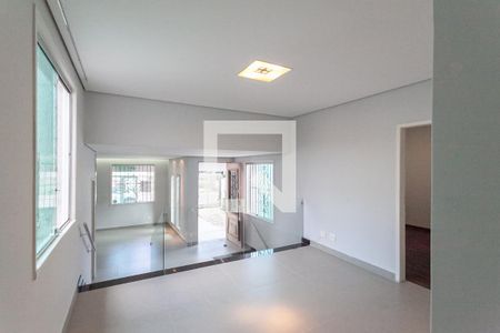 Sala 2 de casa à venda com 3 quartos, 316m² em Ouro Preto, Belo Horizonte