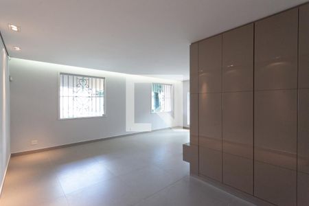 Sala 1 de casa à venda com 3 quartos, 316m² em Ouro Preto, Belo Horizonte