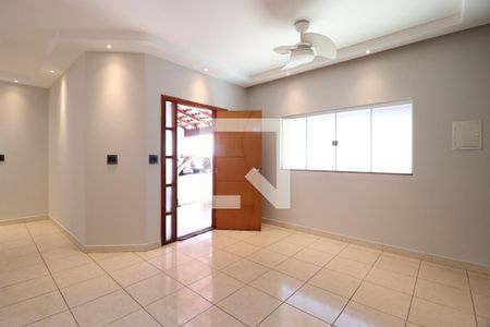 Sala de casa para alugar com 3 quartos, 153m² em Cidade Jardim, Uberlândia