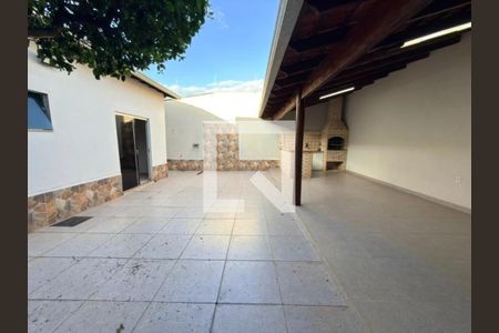 Casa para alugar com 3 quartos, 153m² em Cidade Jardim, Uberlândia