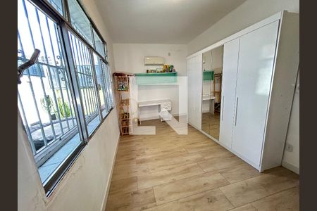 Quarto 1 de casa para alugar com 3 quartos, 120m² em Praça Seca, Rio de Janeiro
