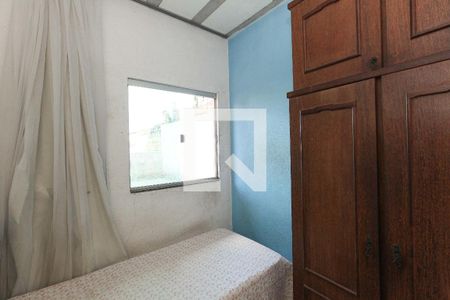 Casa à venda com 5 quartos, 360m² em Água Branca, Contagem