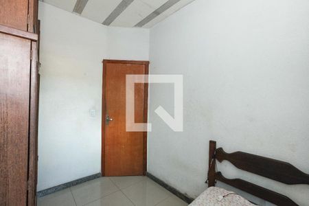 Casa à venda com 5 quartos, 360m² em Água Branca, Contagem