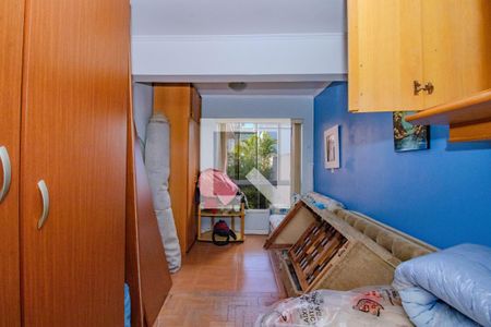 Quarto 1 de casa para alugar com 4 quartos, 250m² em Navegantes, Porto Alegre