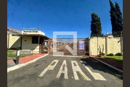 Casa de Condomínio para alugar com 3 quartos, 73m² em Loteamento Alphaville Residencial, Goiânia