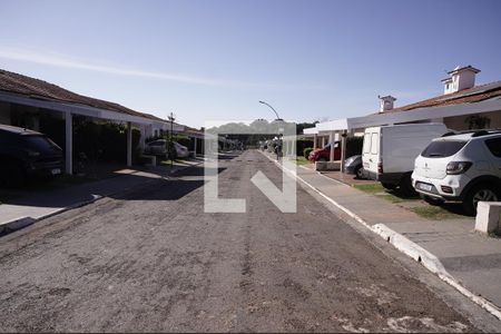 Casa de Condomínio para alugar com 3 quartos, 73m² em Loteamento Alphaville Residencial, Goiânia