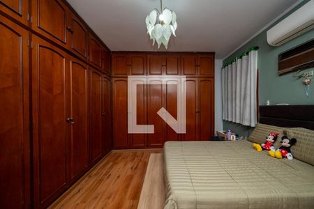 Suíte de casa para alugar com 3 quartos, 473m² em Cidade Domitila, São Paulo