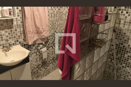 Banheiro 1 de casa à venda com 2 quartos, 300m² em Jardim Soares, São Paulo