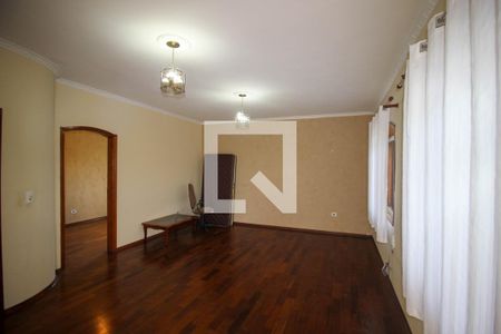 Casa para alugar com 3 quartos, 230m² em Vila Dominguinho, Votorantim