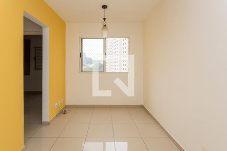 Sala de apartamento para alugar com 2 quartos, 46m² em Parque Guarapiranga, São Paulo