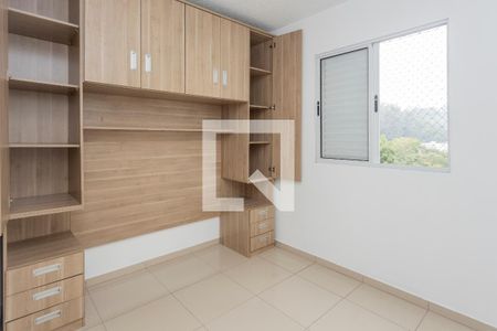 Quarto 1 de apartamento para alugar com 2 quartos, 46m² em Parque Guarapiranga, São Paulo